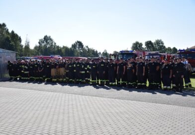 Manewry pożarnicze OSP w Podborzu. Druhowie przećwiczyli wypadek lotniczy