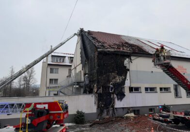 Pokrzywna. Pożar w kompleksie hotelowym – ewakuowano prawie 100 osób