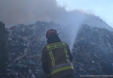 Chorzów: Pożar składowiska odpadów przemysłowych. W działaniach ponad 200 strażaków